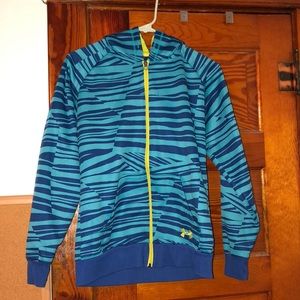 Blue underarmour sweatshirt